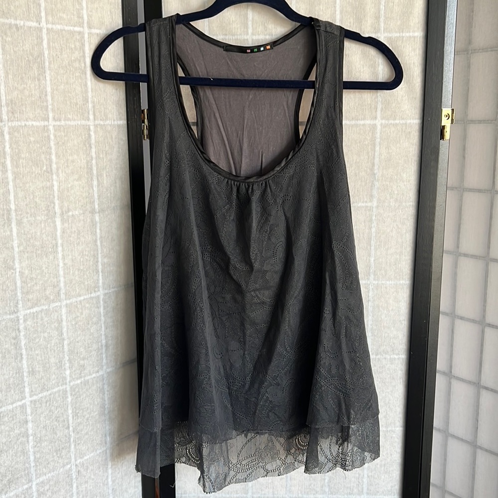 Lace M tank top